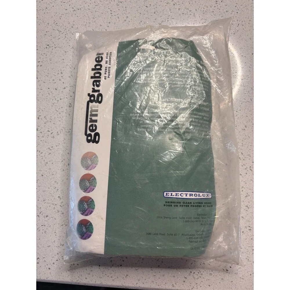 12 Electrolux Vacuum Bags Style C Germ Grabber  4 Ply NOS Vtg USA NIP